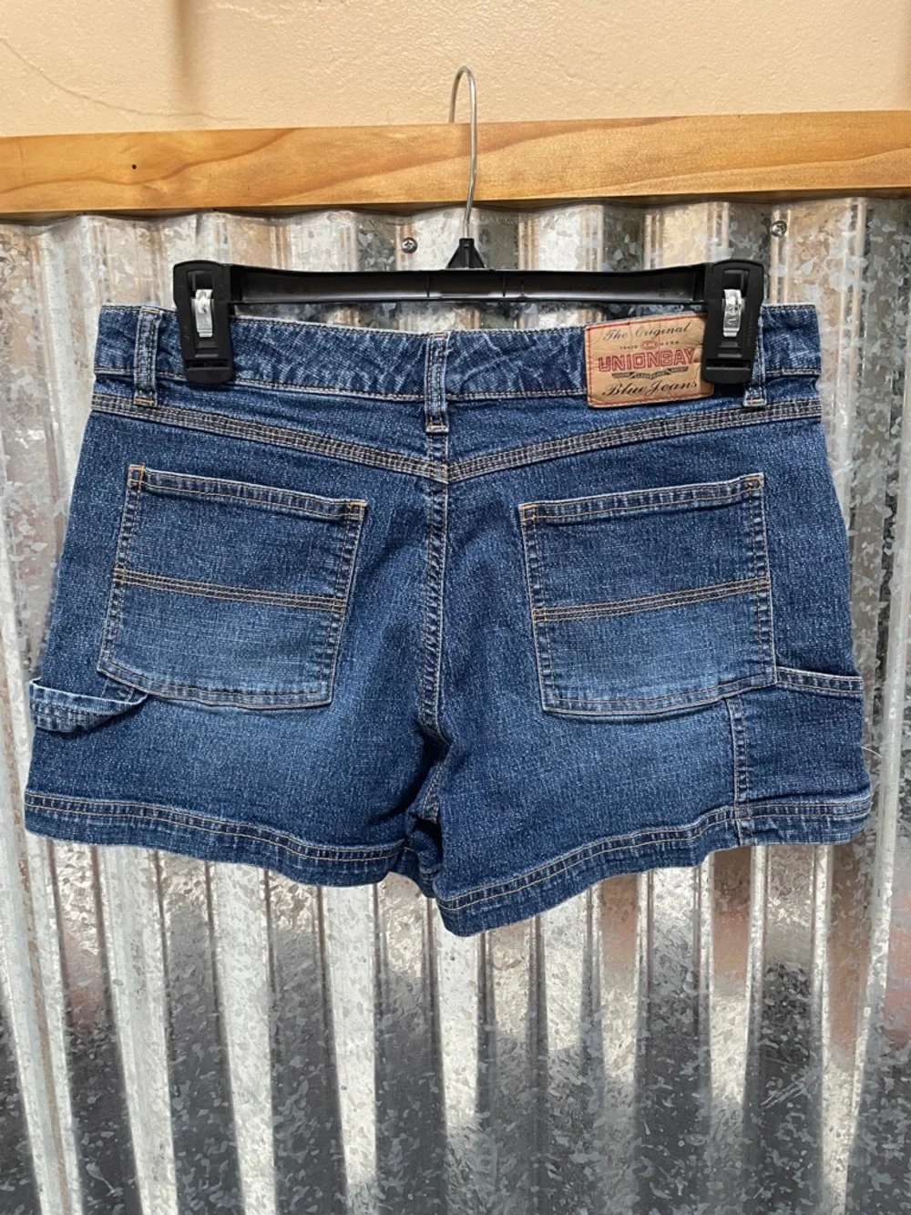 Women’s Unionbay Stretch Carpenter Shorts - Picture 2 of 8